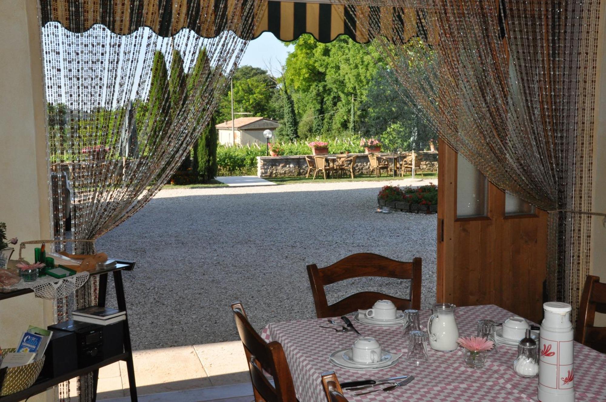 Agriturismo Corte Dei Fiori カプリーノ・ヴェロネーゼ エクステリア 写真